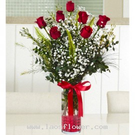 7 Red Roses in a Vase
